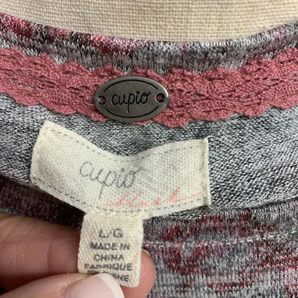 Cupio  Top  - Picture 4 of 5